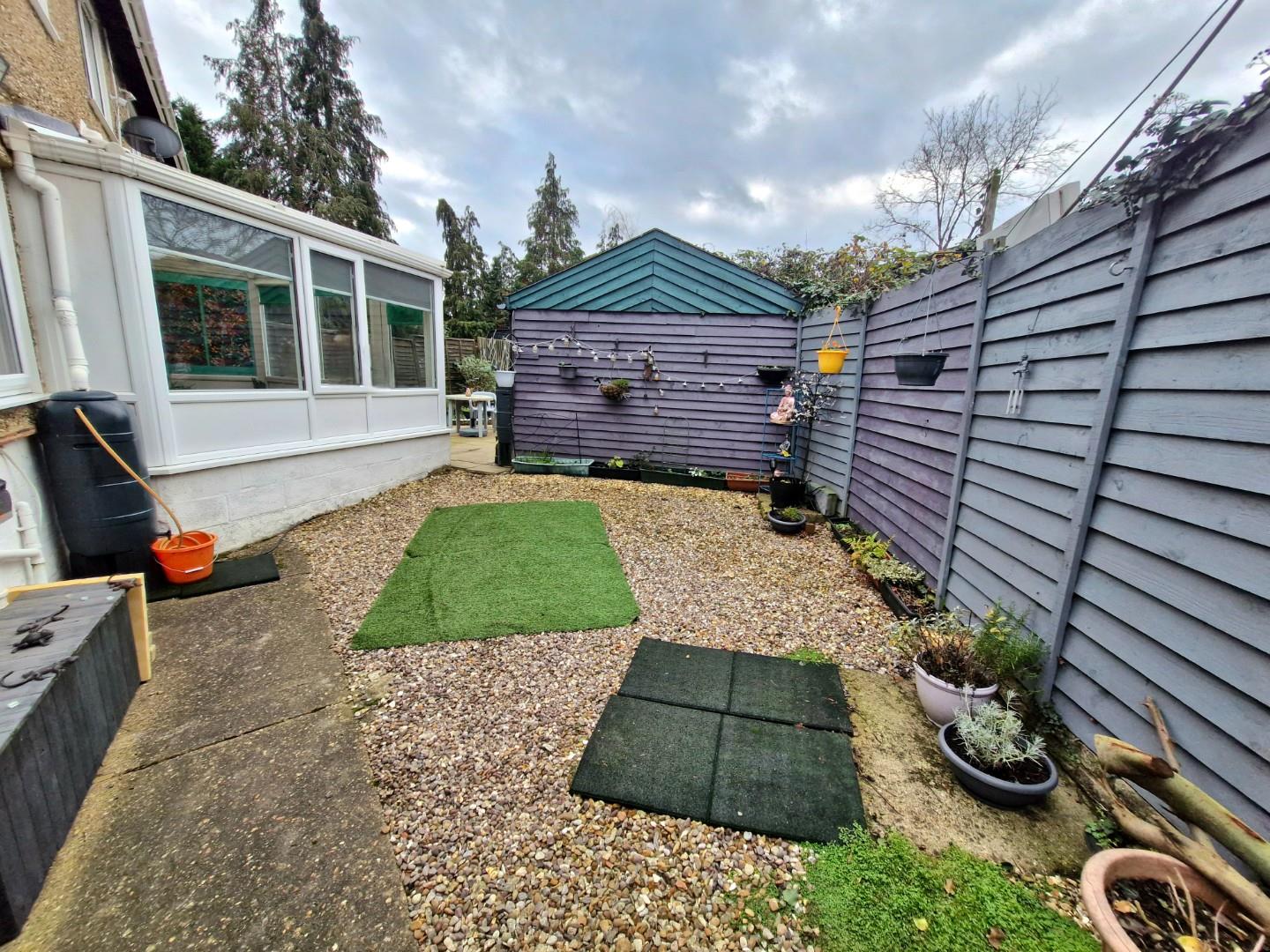 Queen Eleanor Terrace, Far Cotton