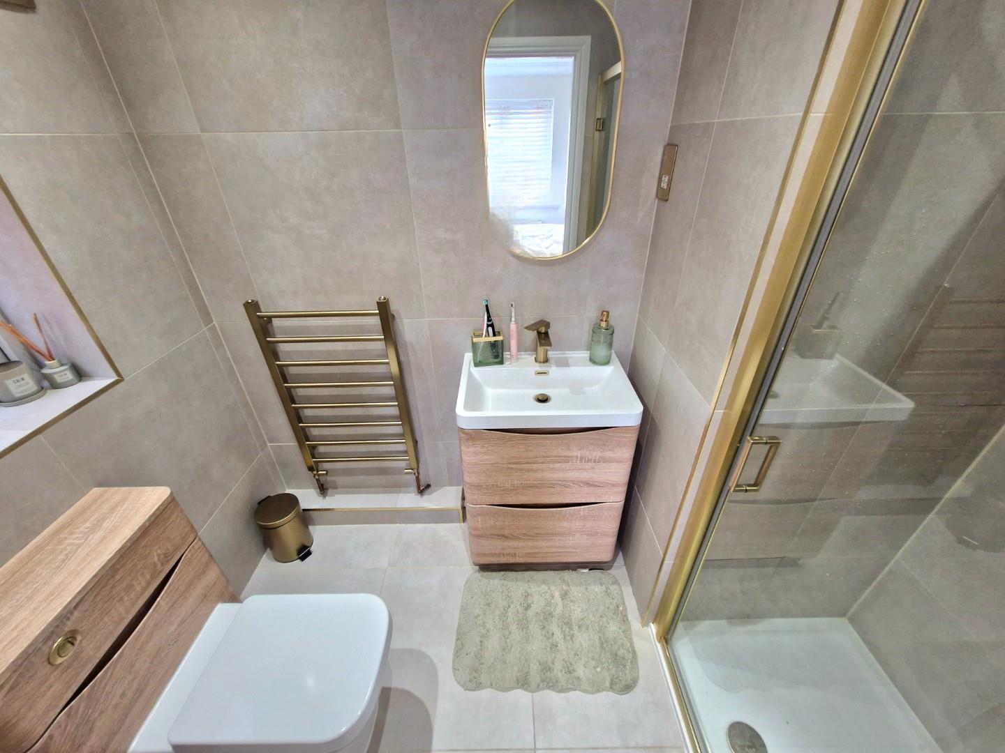 Leah Bank, Sandringham Gardens