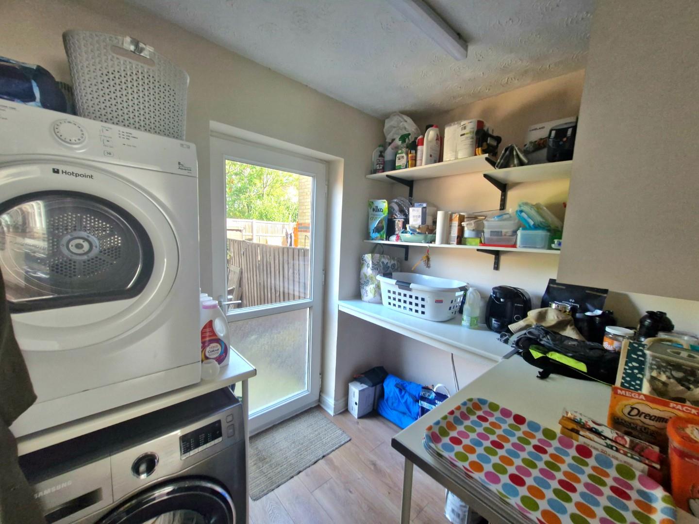 Southfield Avenue, Far Cotton