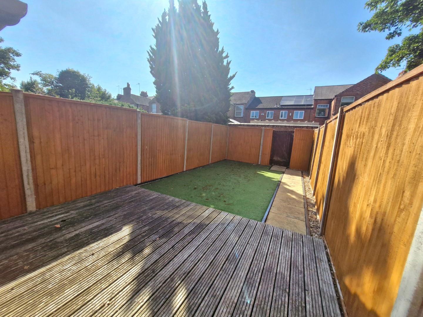 Euston Road, Far Cotton