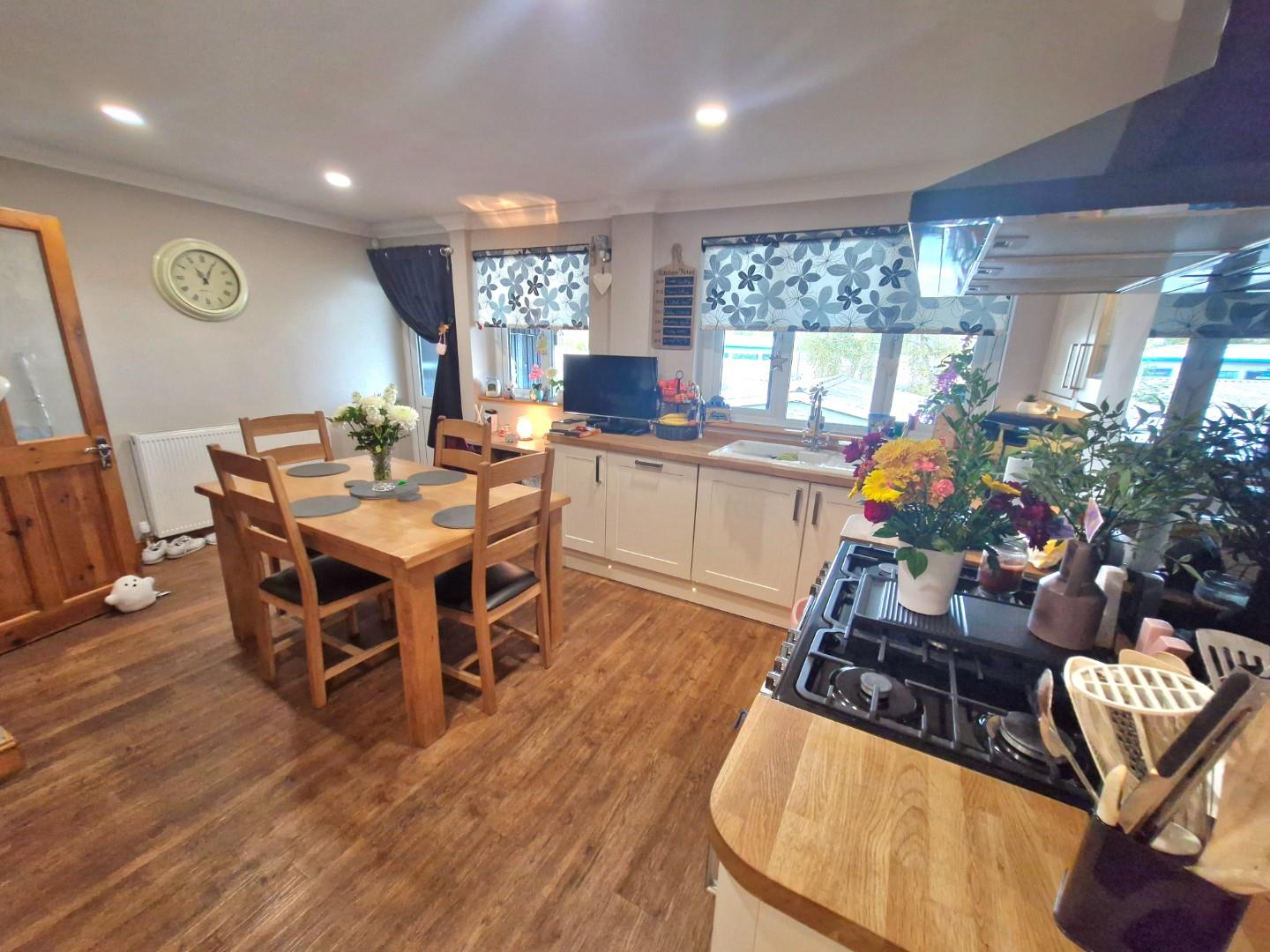 Rothersthorpe Road, Far Cotton