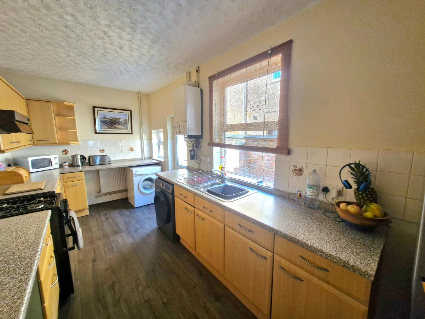 Euston Road, Far Cotton