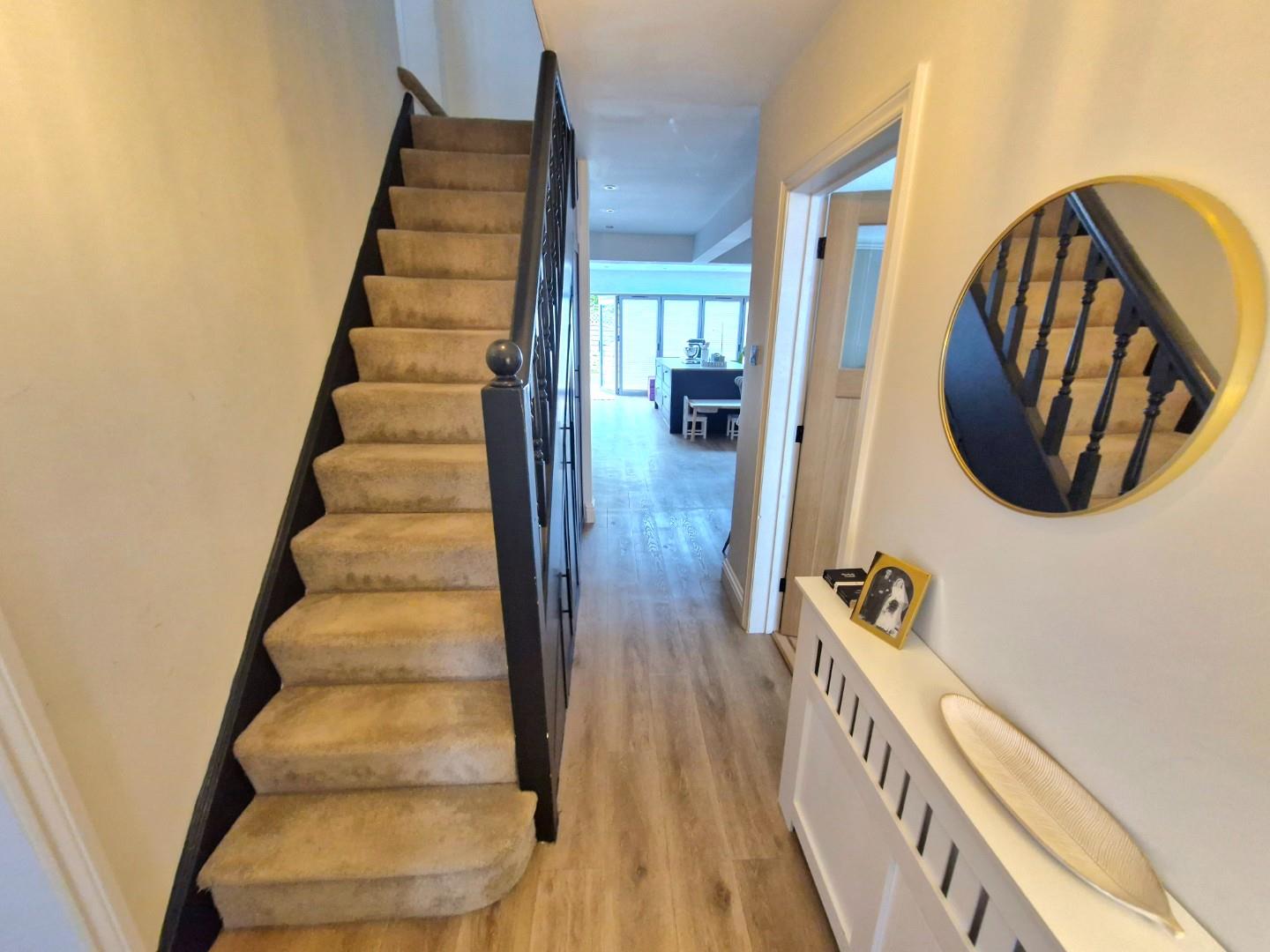 Parkfield Avenue, Delapre