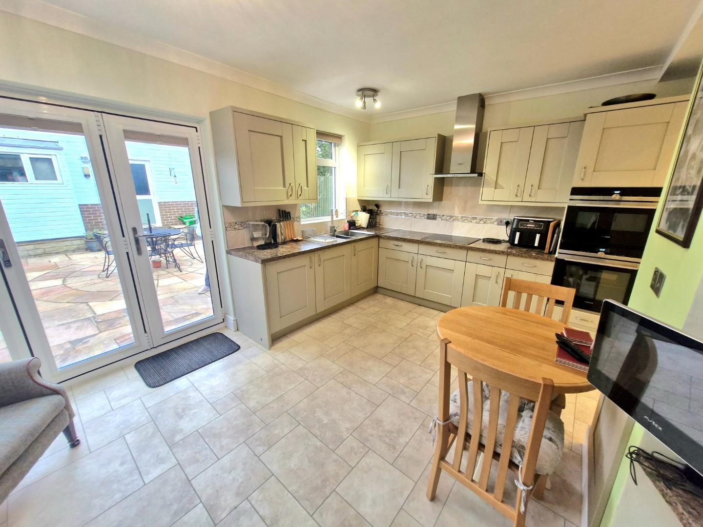 Parkfield Avenue, Delapre