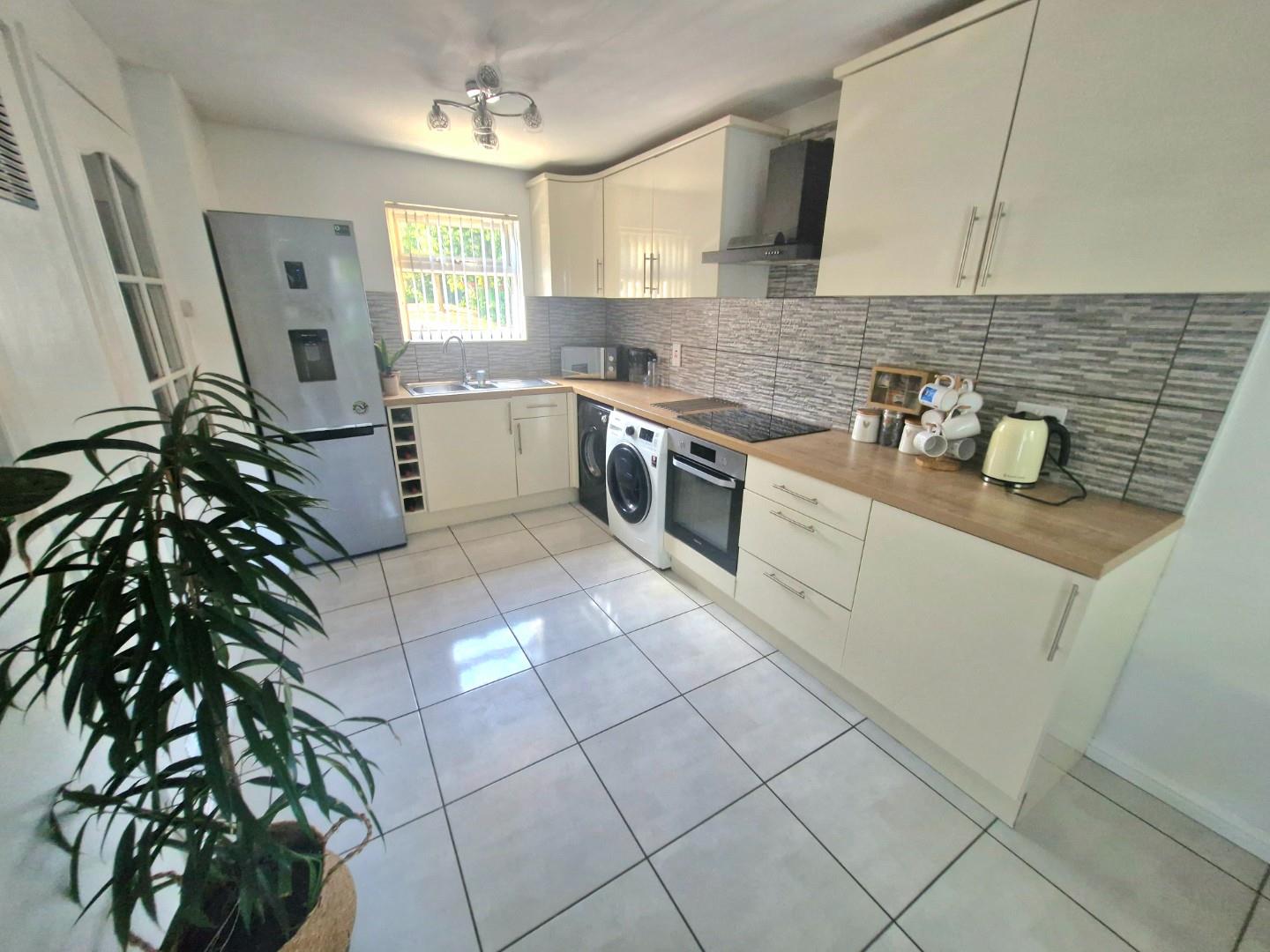 Rainsborough Crescent, Briar Hill