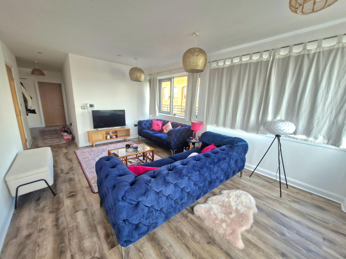 Guildhall Road, Town Centre