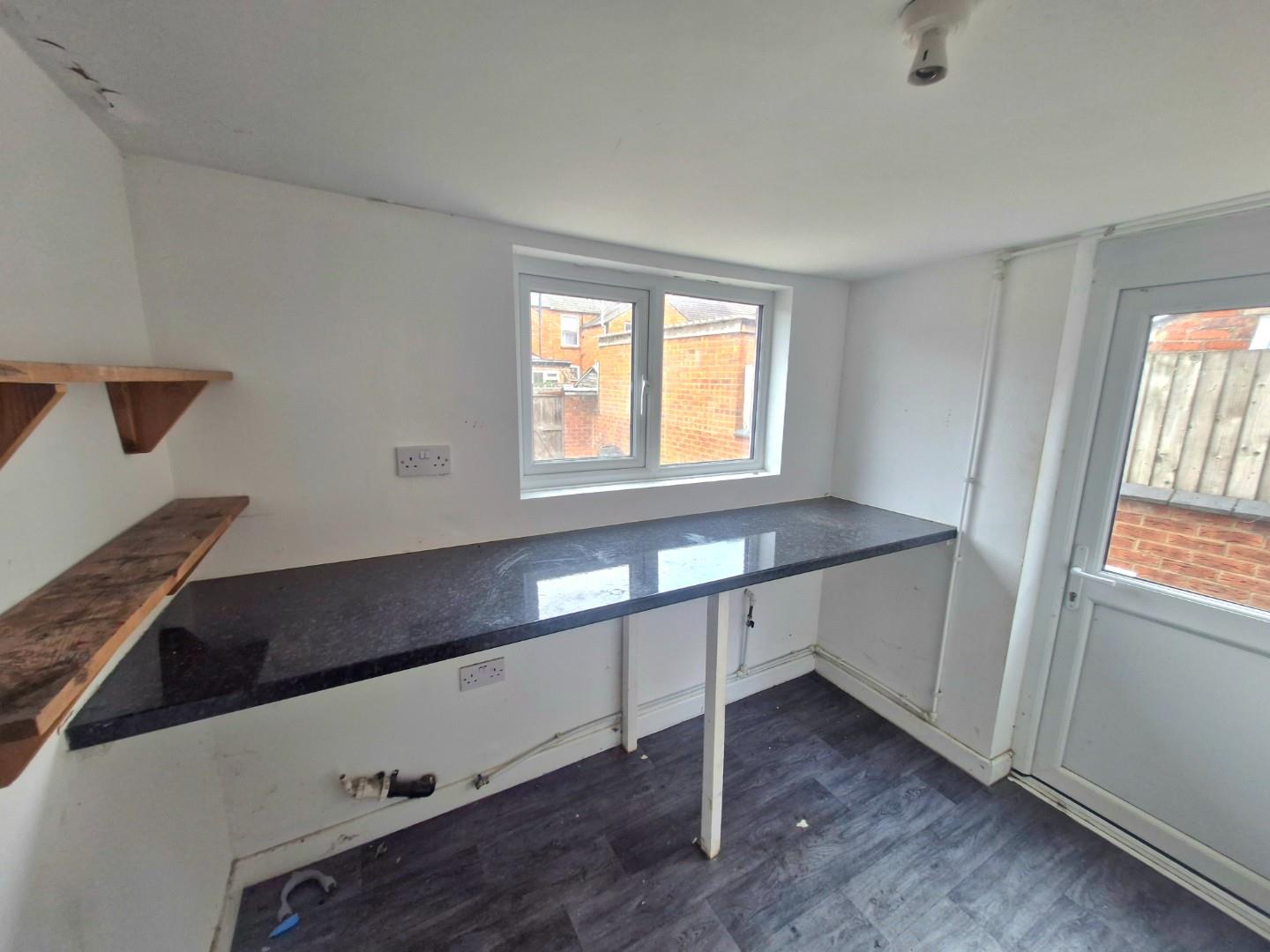 Euston Road, Far Cotton