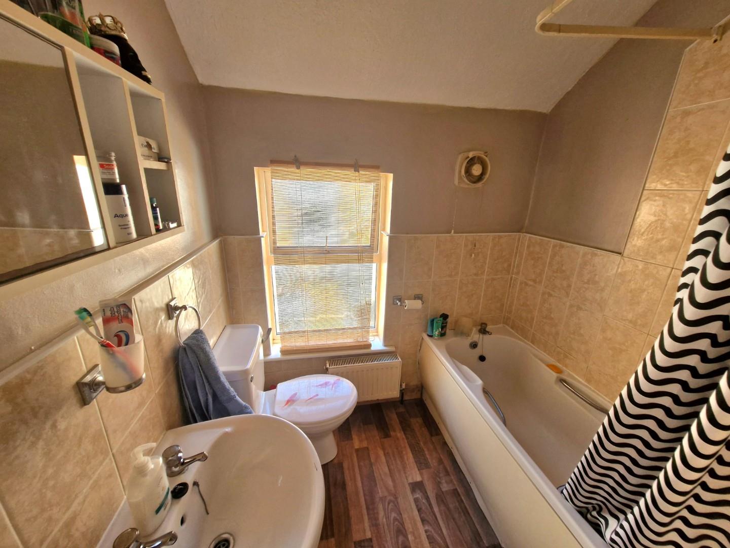 Euston Road, Far Cotton