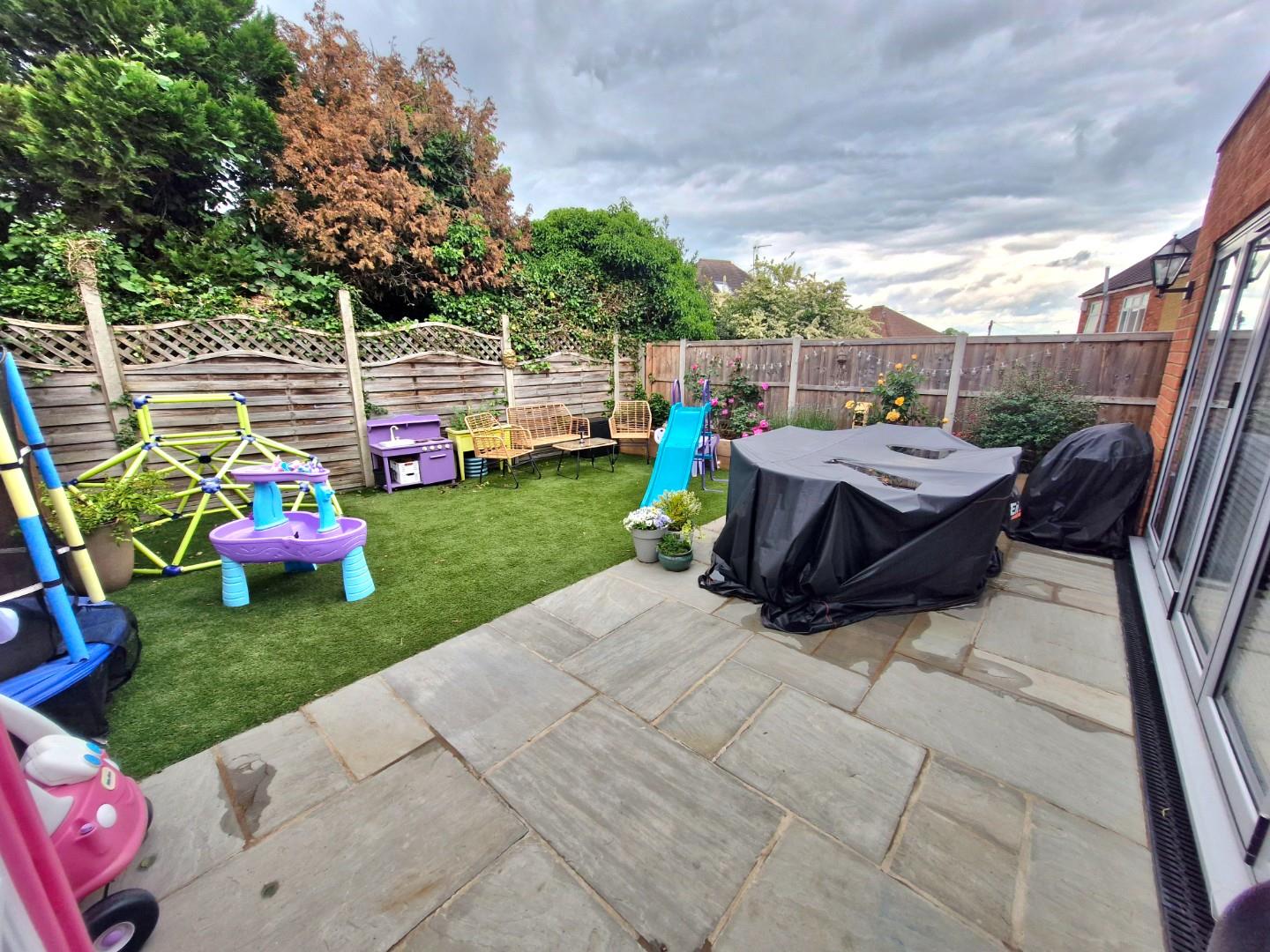 Parkfield Avenue, Delapre