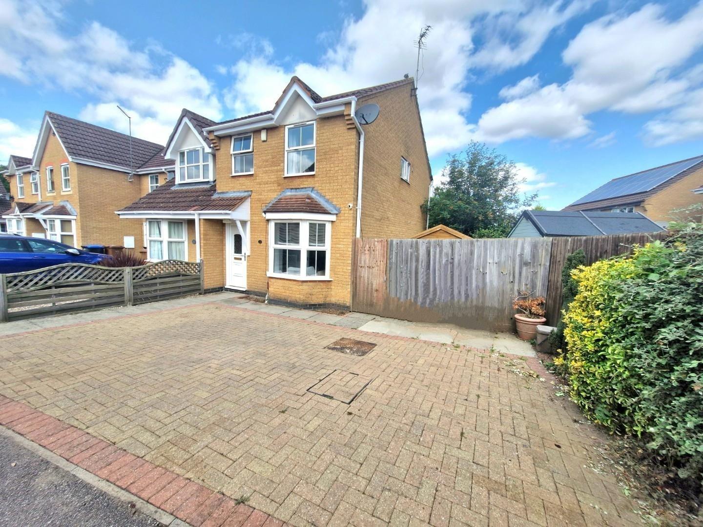 Tewkesbury Close, Buckingham Fields