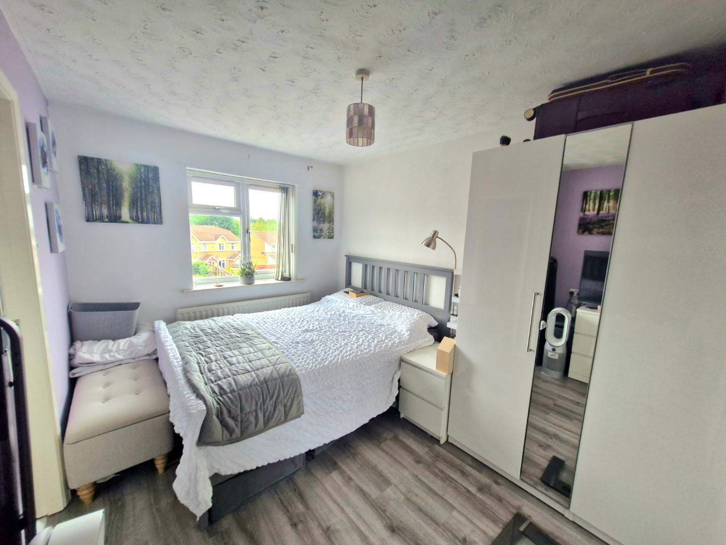 Leah Bank, Sandringham Gardens