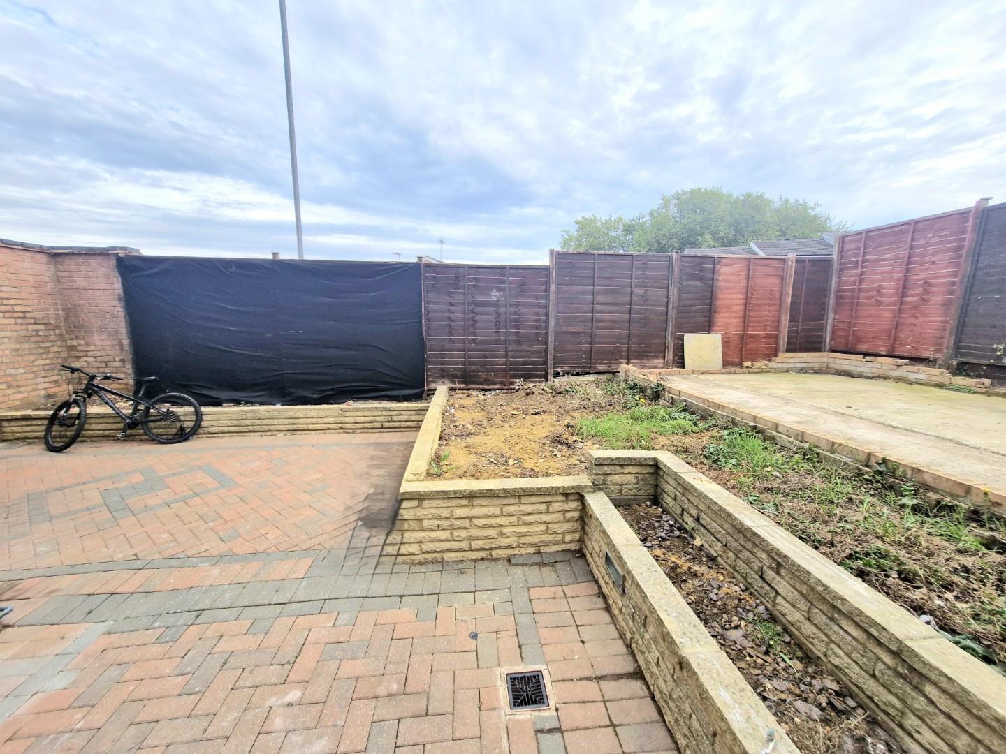 Thorn Hill, Briar Hill