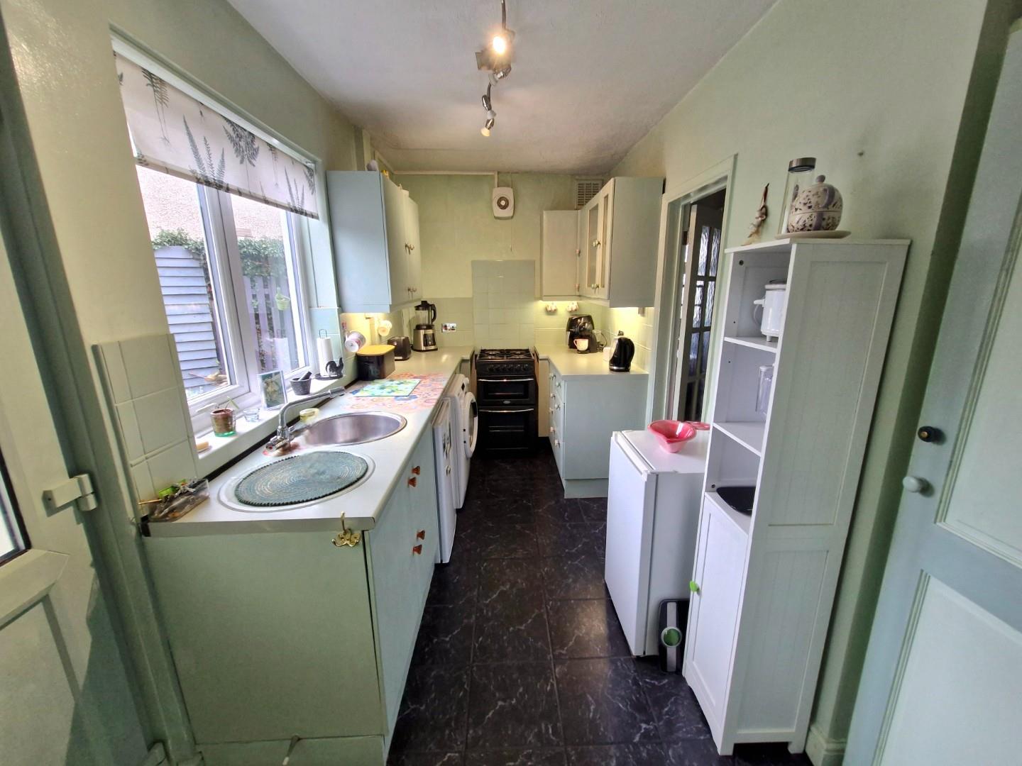 Queen Eleanor Terrace, Far Cotton