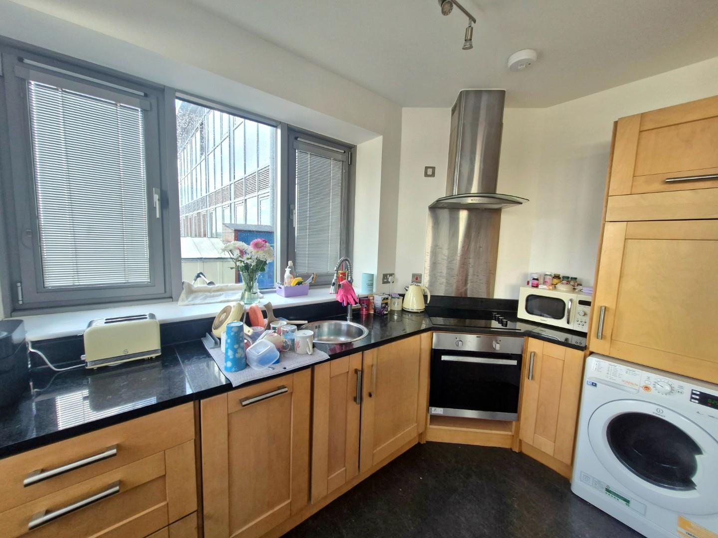 Guildhall Road, Town Centre