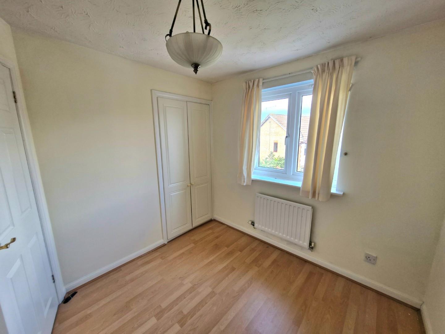 Kingmaker Way, Buckingham Fields