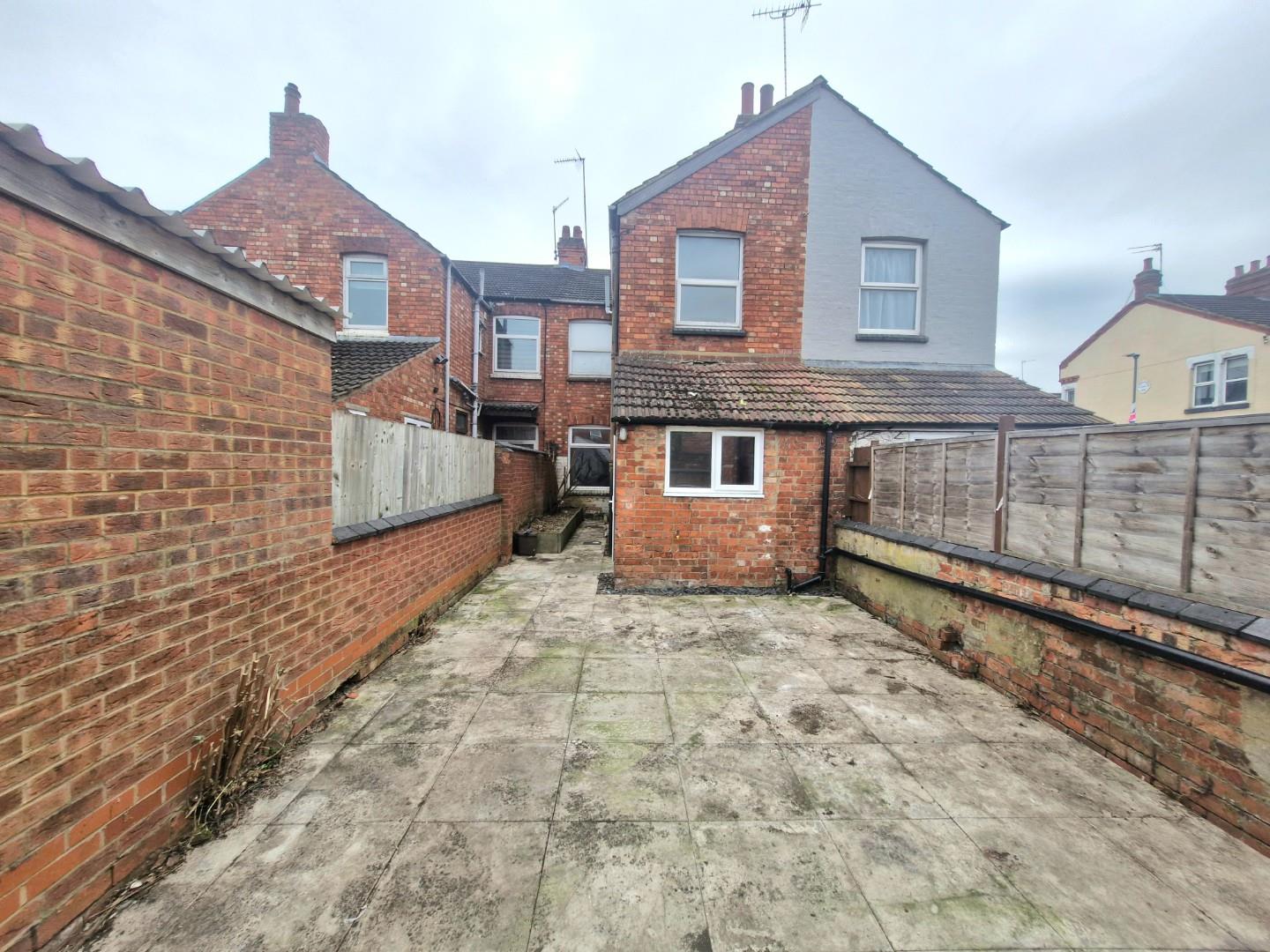 Euston Road, Far Cotton