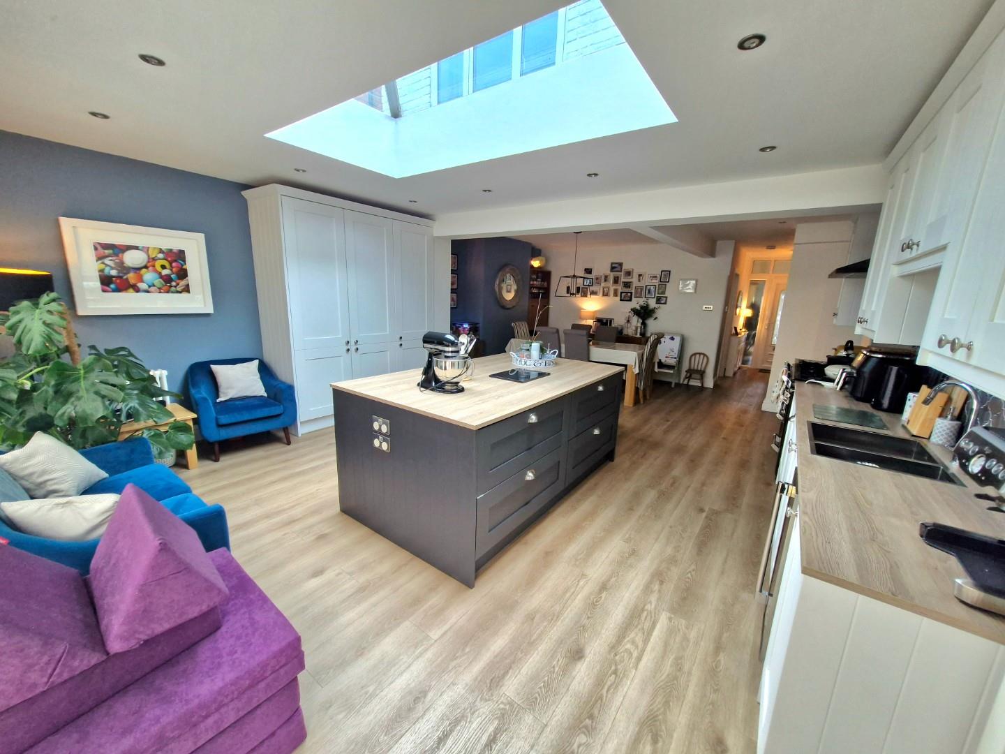 Parkfield Avenue, Delapre