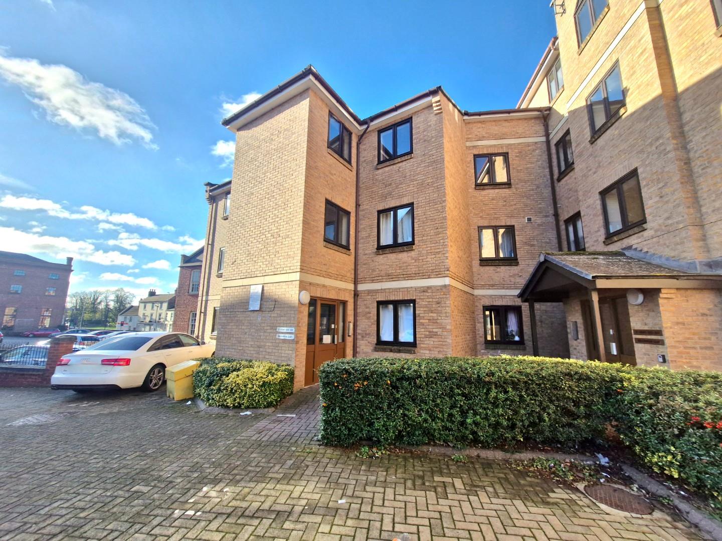 Henry Bird Way, Southbridge