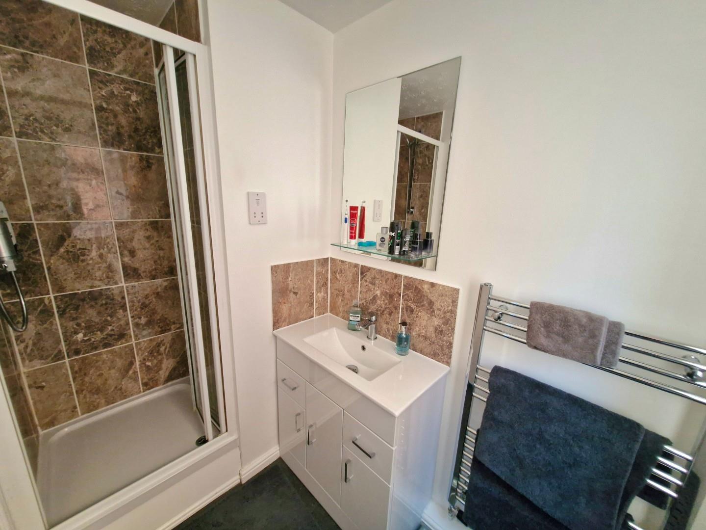 Leah Bank, Sandringham Gardens