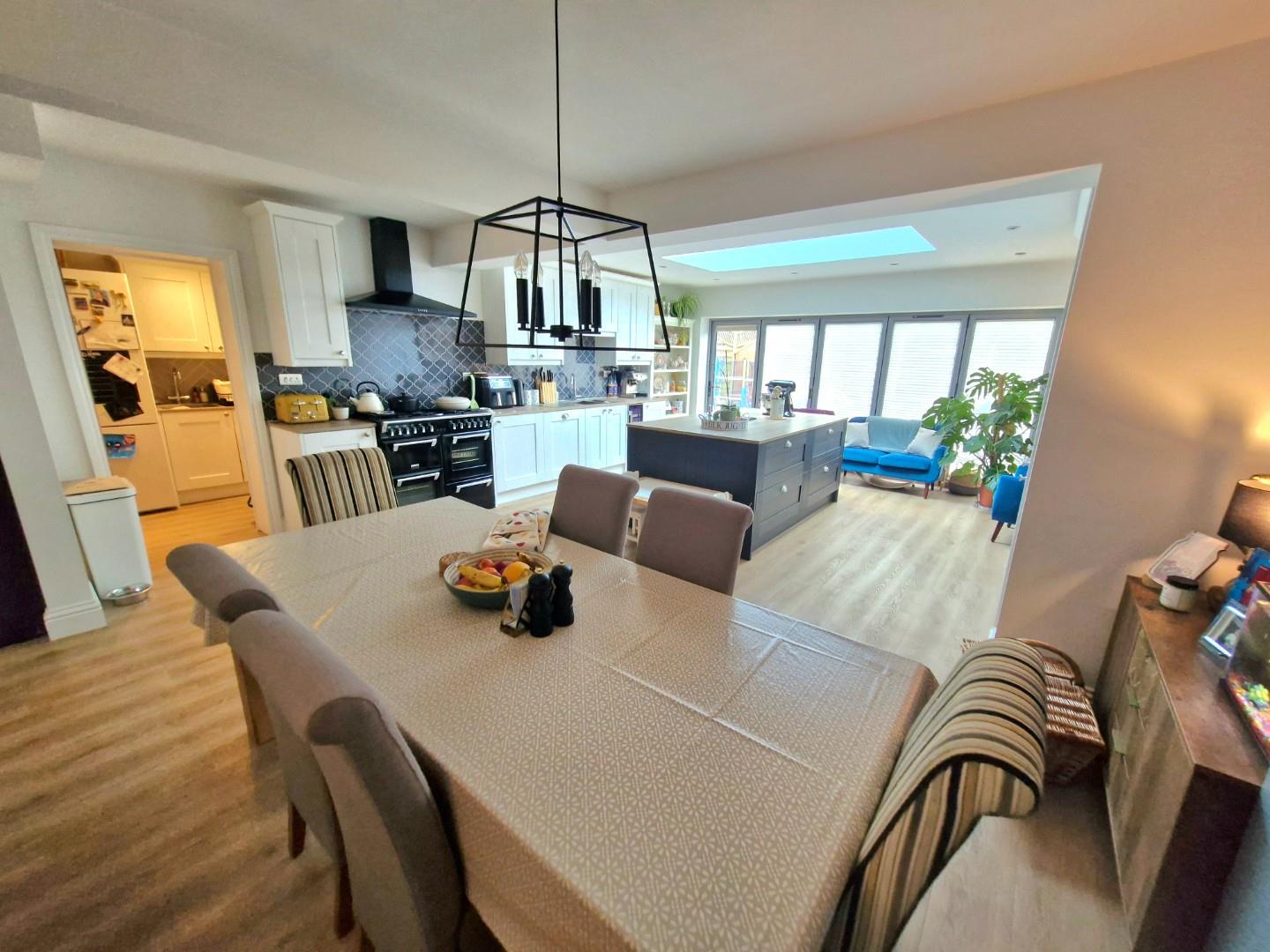 Parkfield Avenue, Delapre