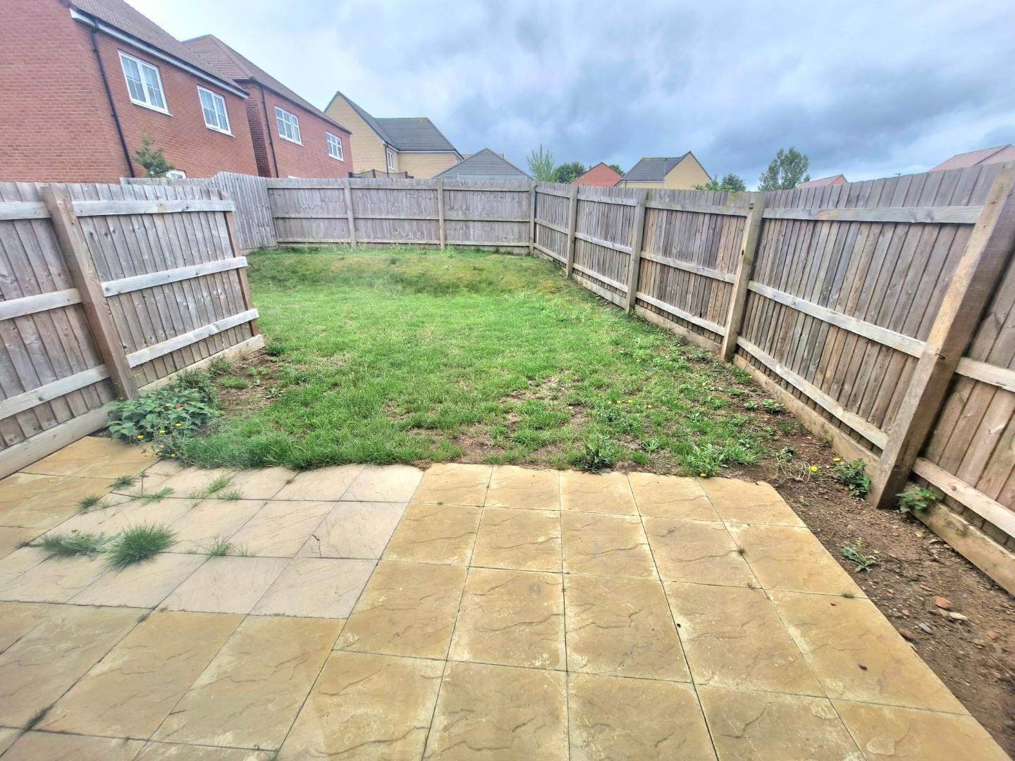 Grassland Way, Buckingham Fields