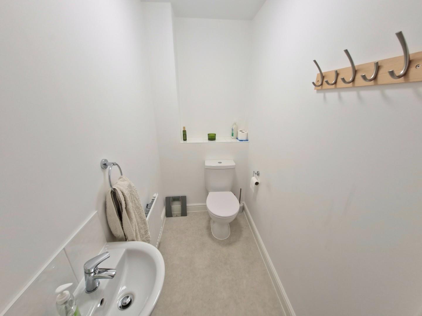 Harvester Way, Buckingham Fields