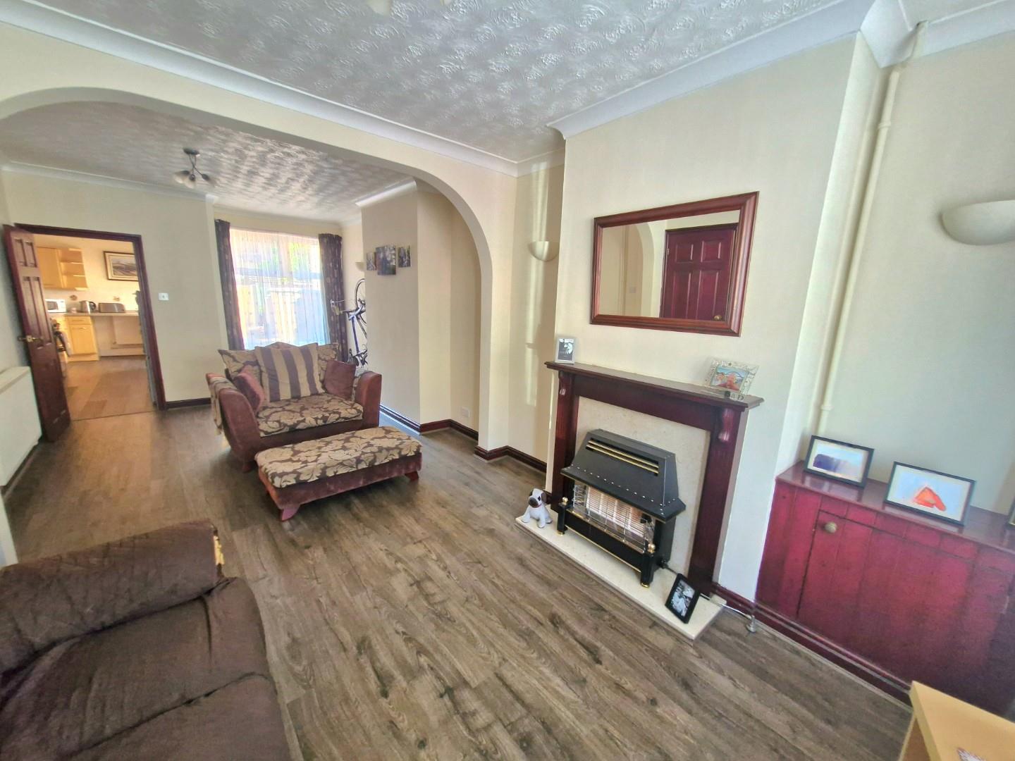 Euston Road, Far Cotton