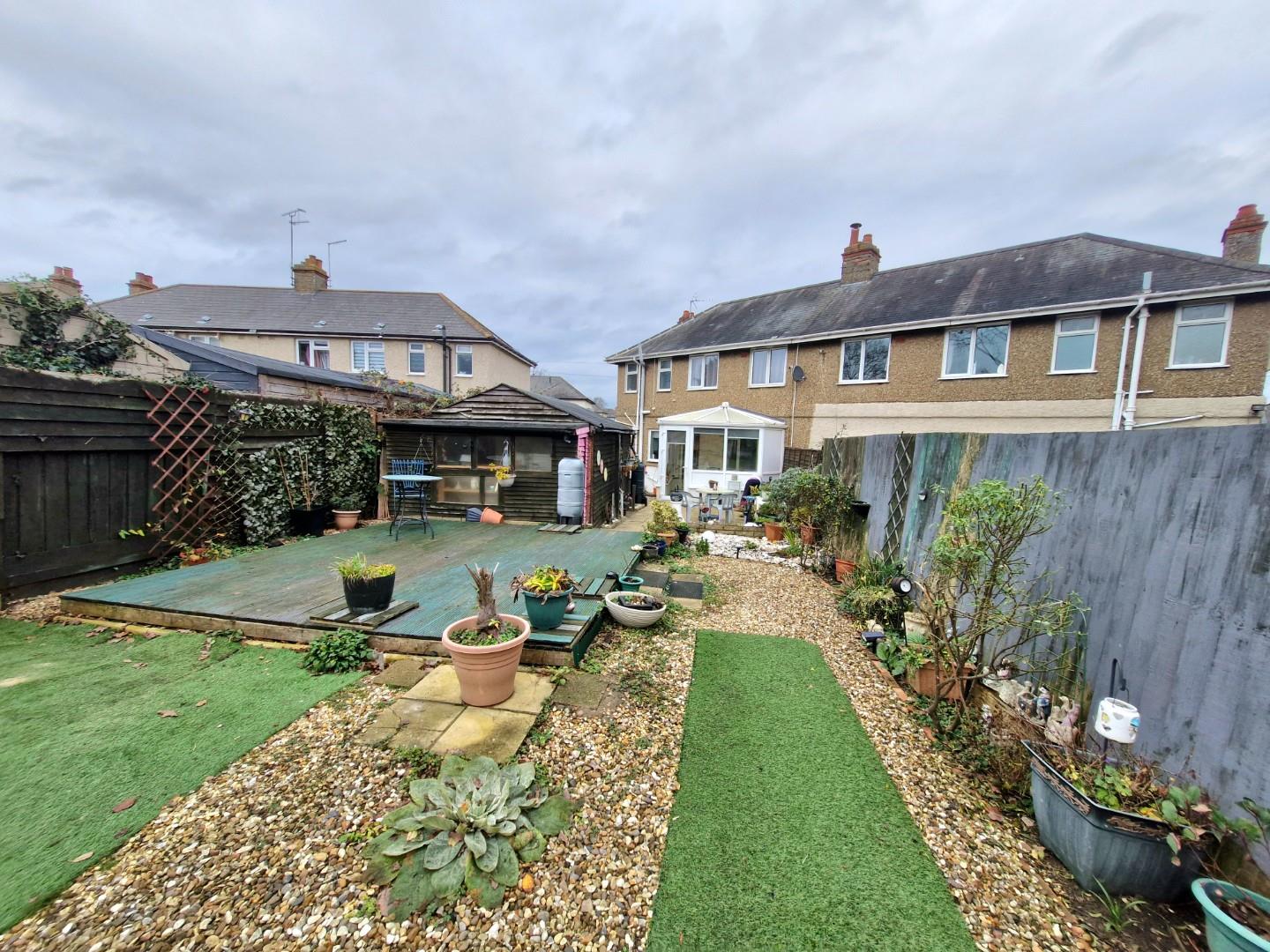 Queen Eleanor Terrace, Far Cotton