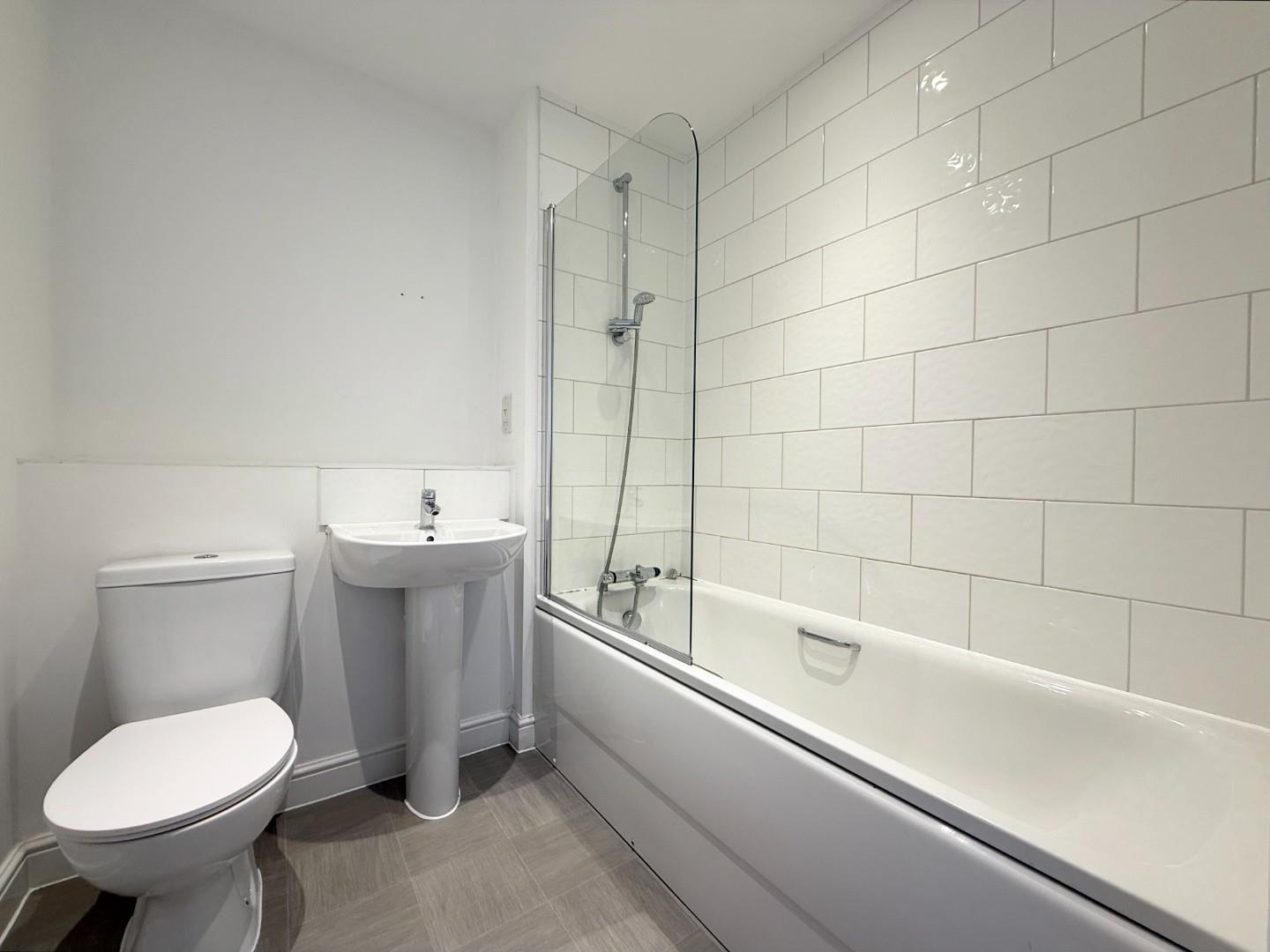 Harvester Way, Buckingham Fields