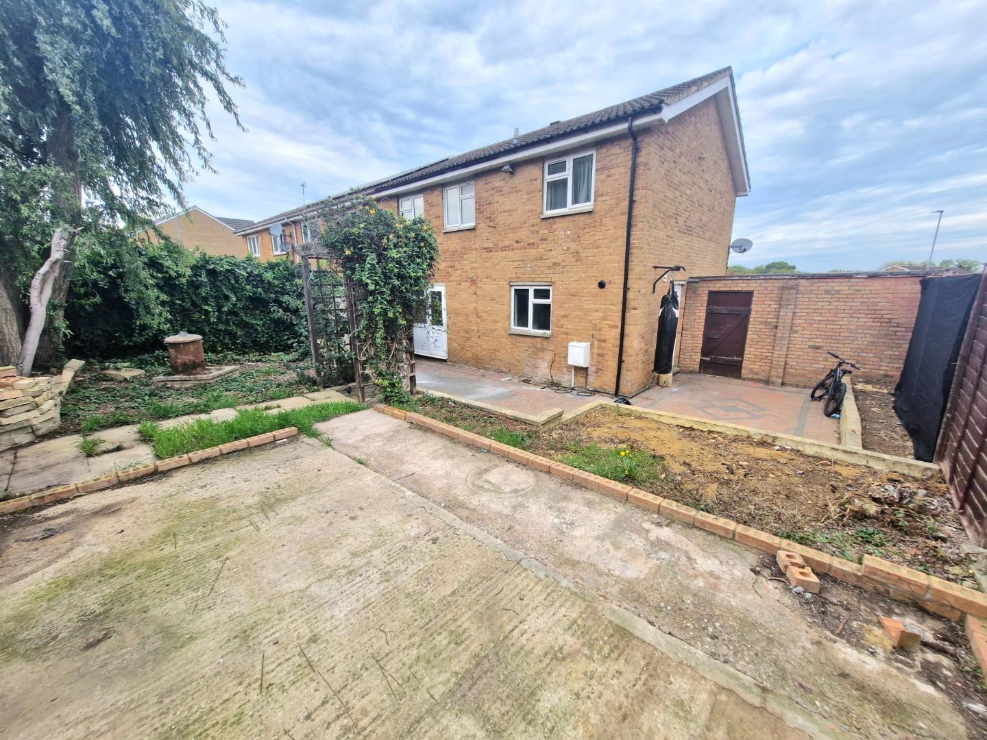 Thorn Hill, Briar Hill