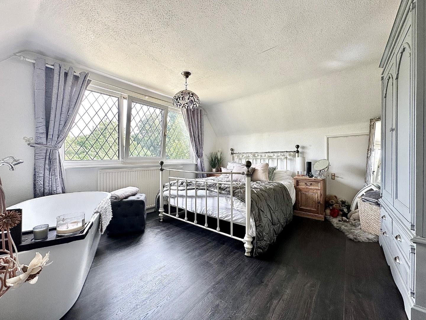 Lodge Avenue, Collingtree