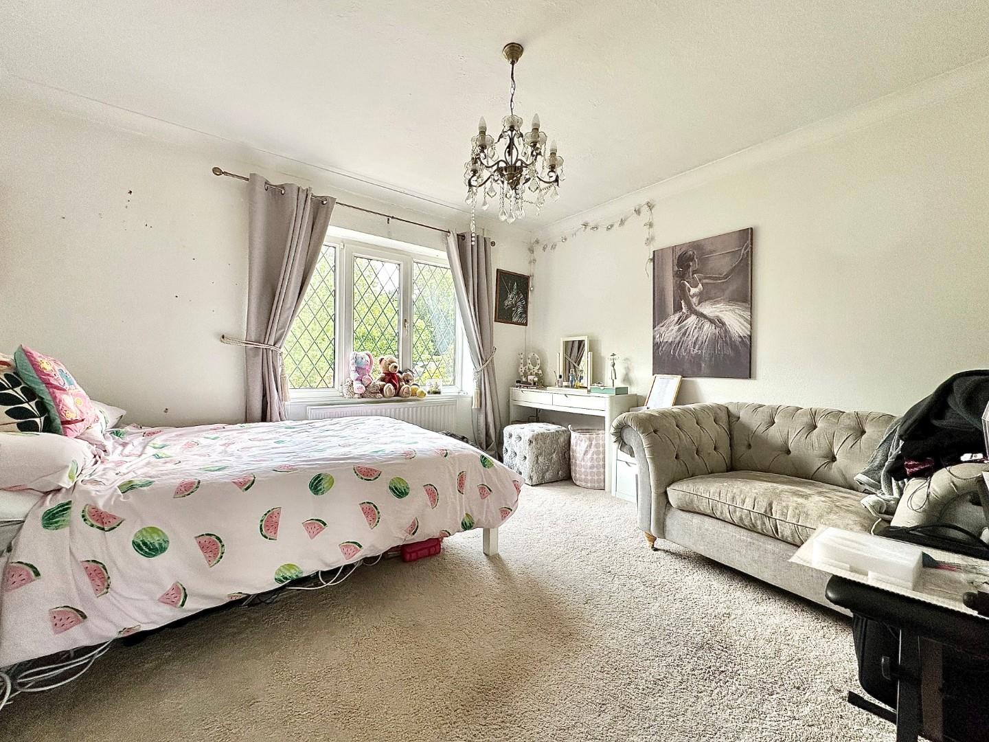 Lodge Avenue, Collingtree