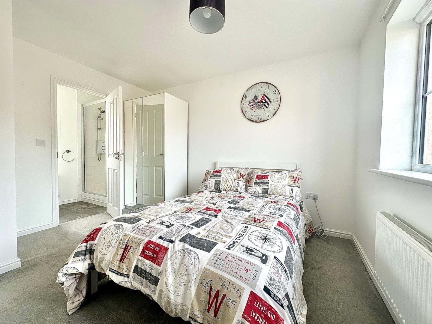 Emperor Crescent, Pineham Village