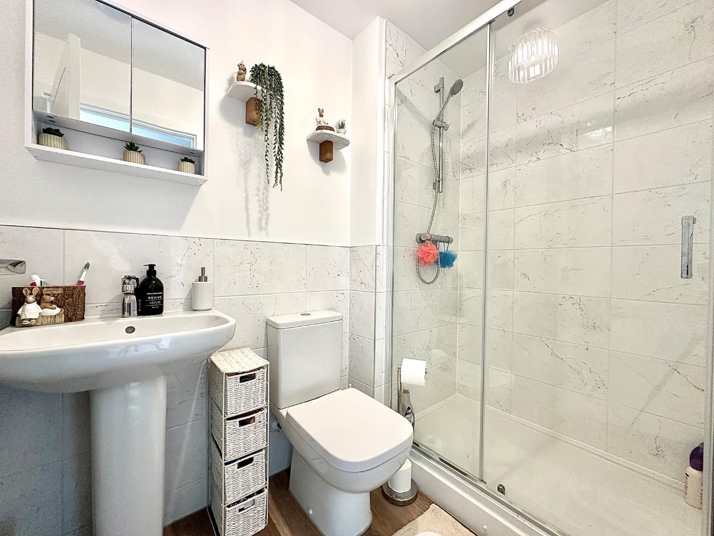 Copperfield Crescent, Collingtree Park