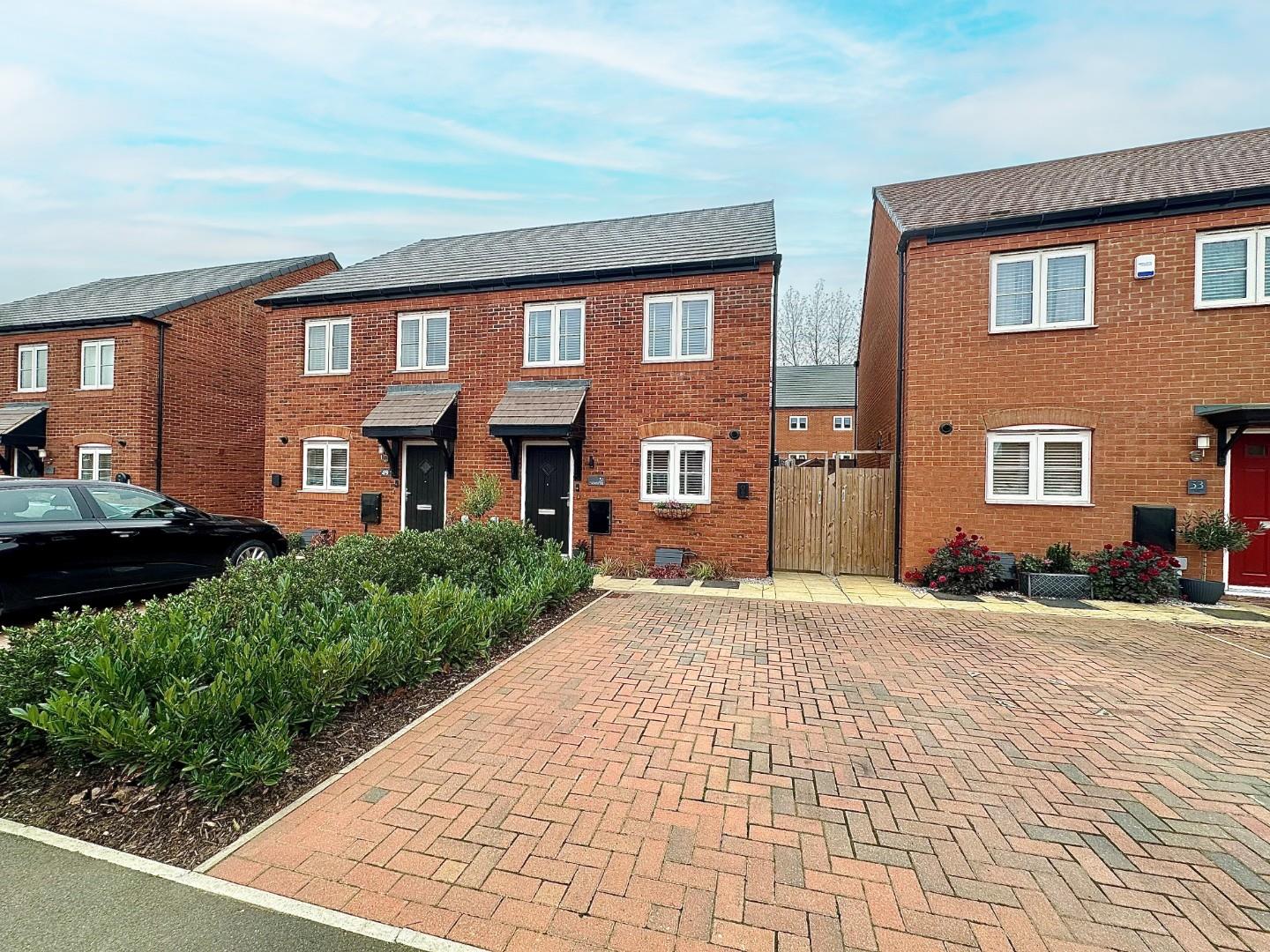 Watermill Way, Collingtree Park