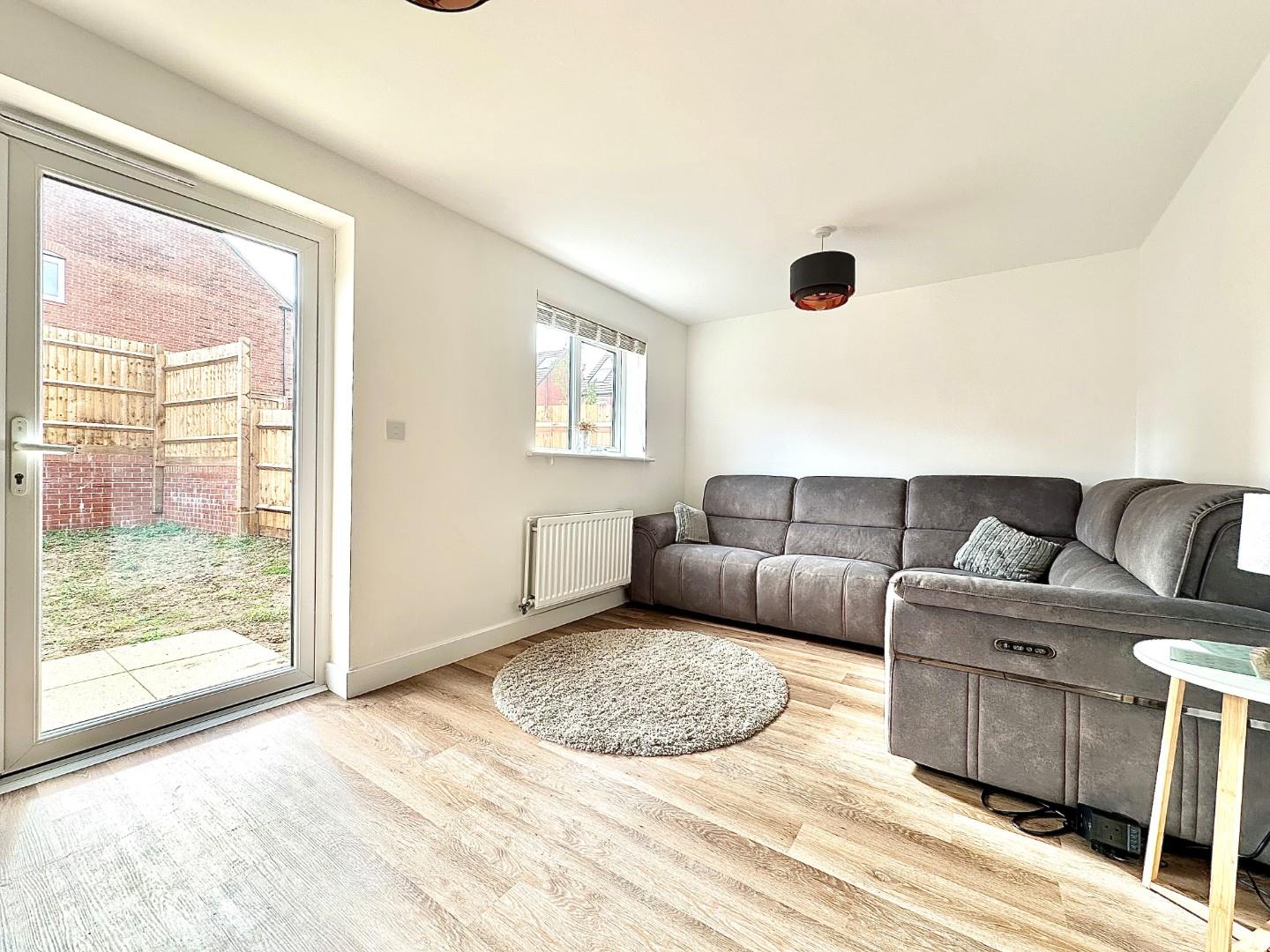 Copperfield Crescent, Collingtree Park