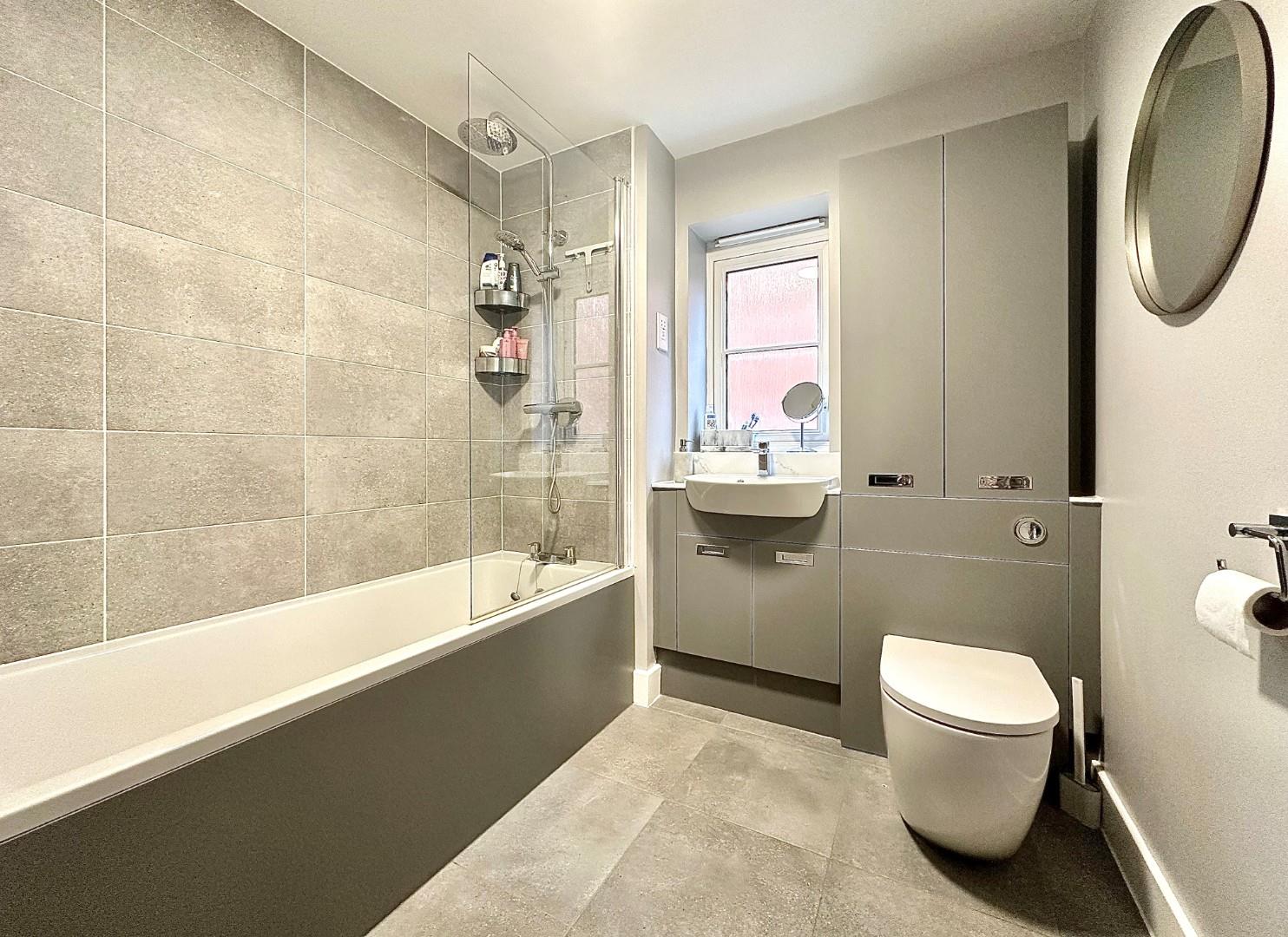 Watermill Way, Collingtree Park