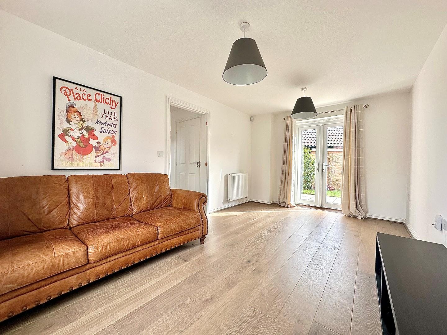 Emperor Crescent, Pineham Village