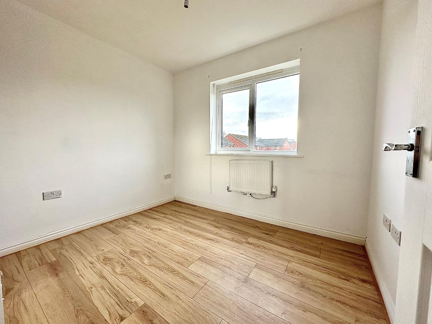 Hawker Way, Pineham Village