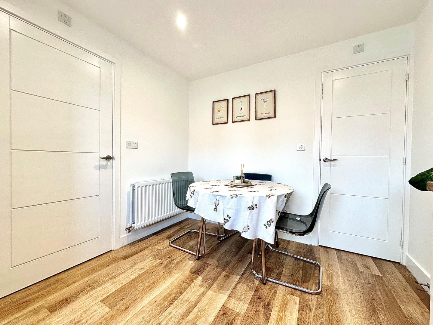 Copperfield Crescent, Collingtree Park