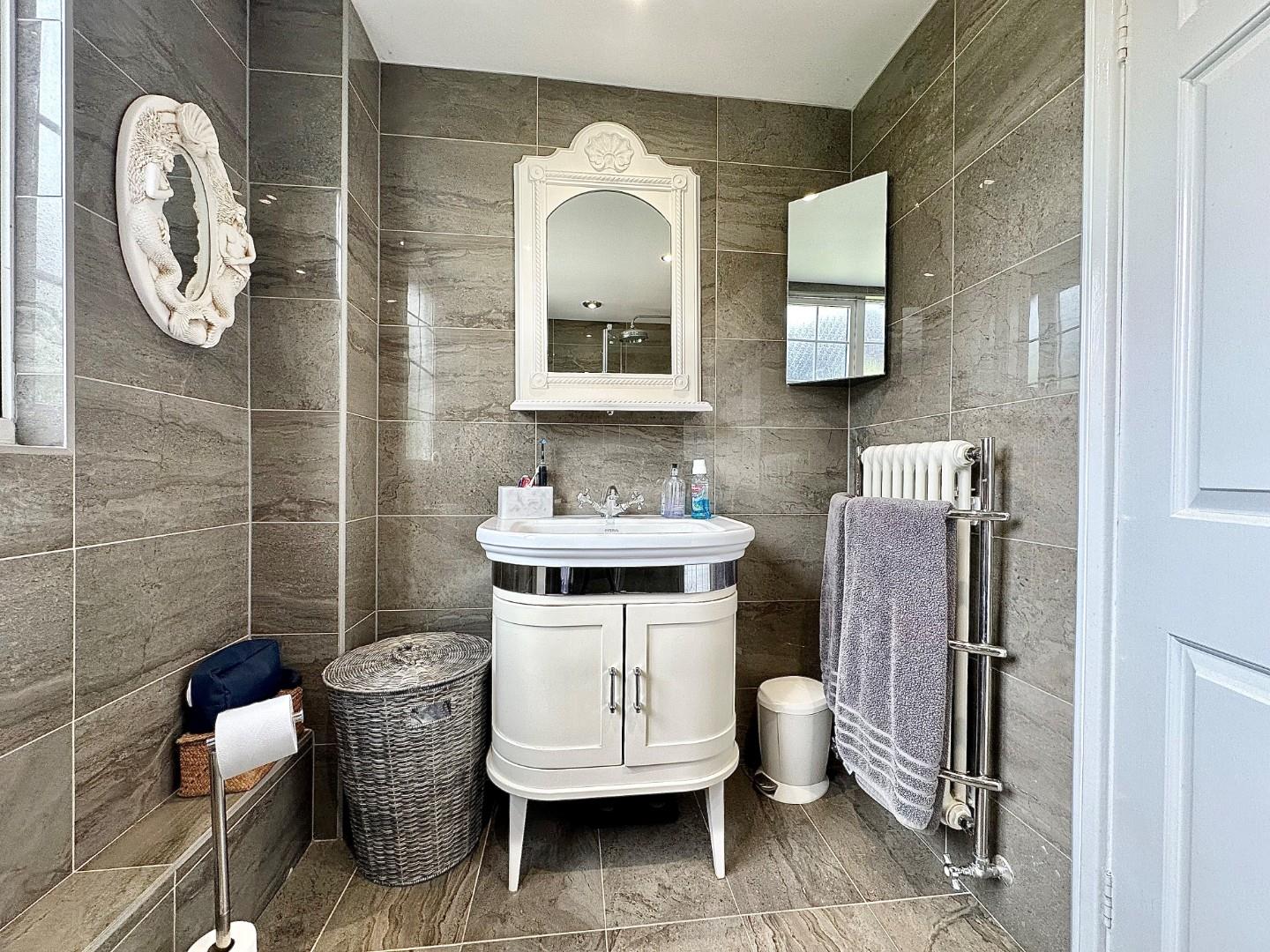 Lodge Avenue, Collingtree