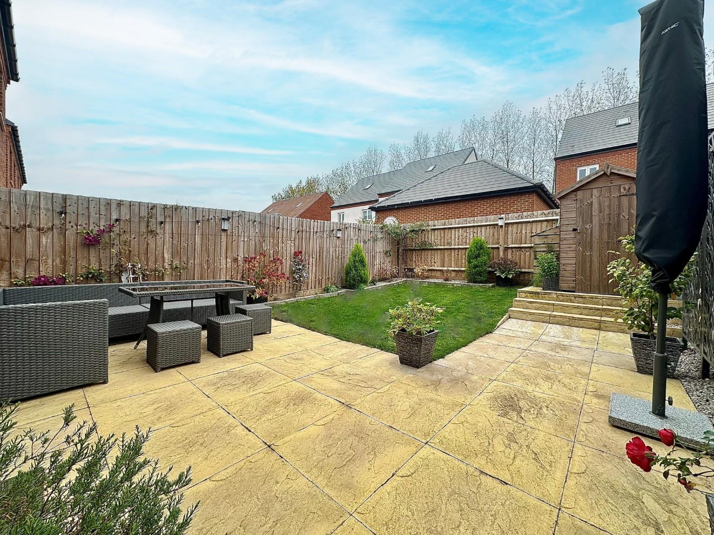 Watermill Way, Collingtree Park