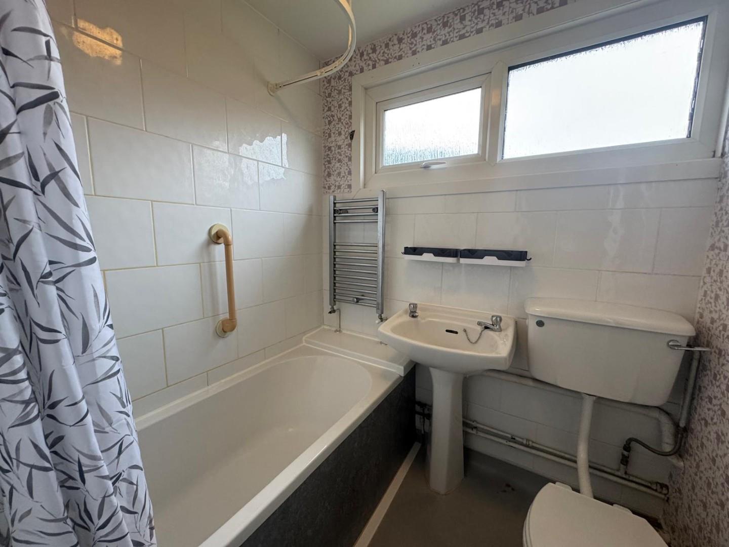 Drywell Court, Standens Barn