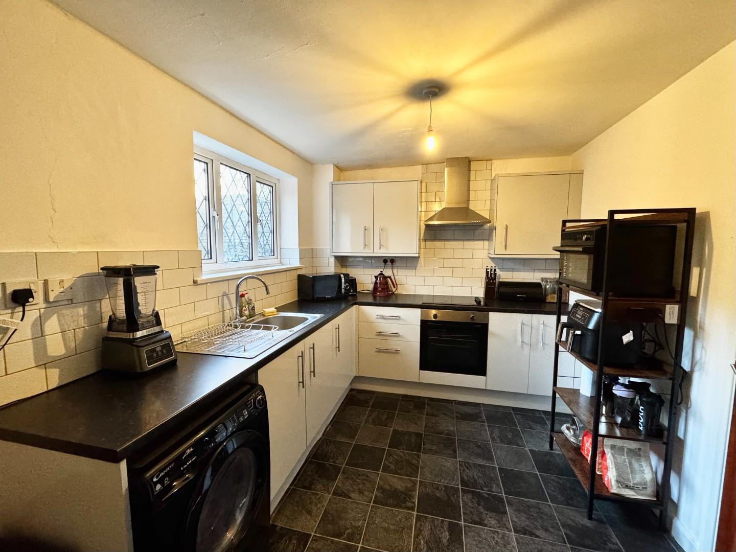 Crestwood Gardens, Goldenash