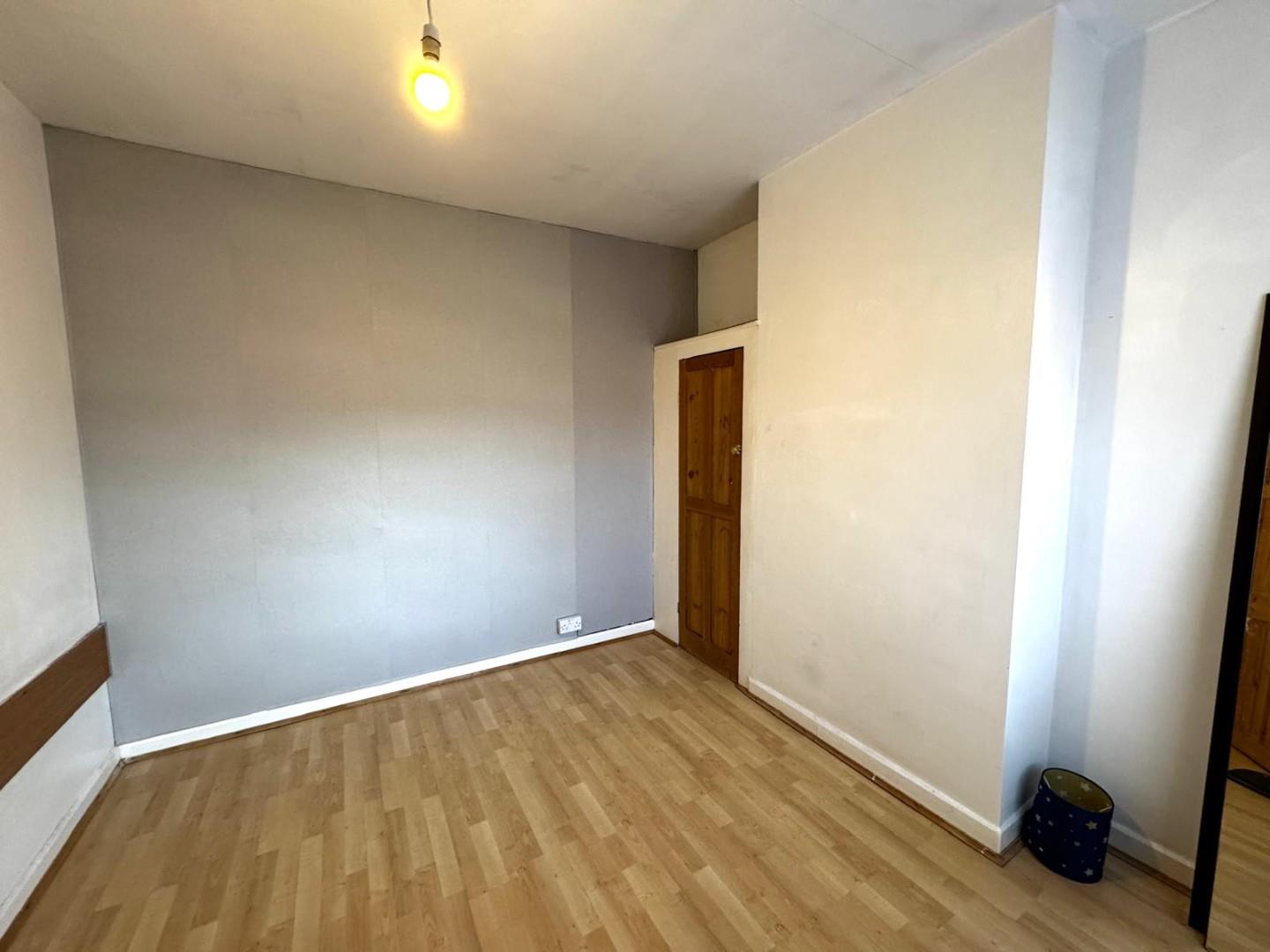 Thursby Road, Abington