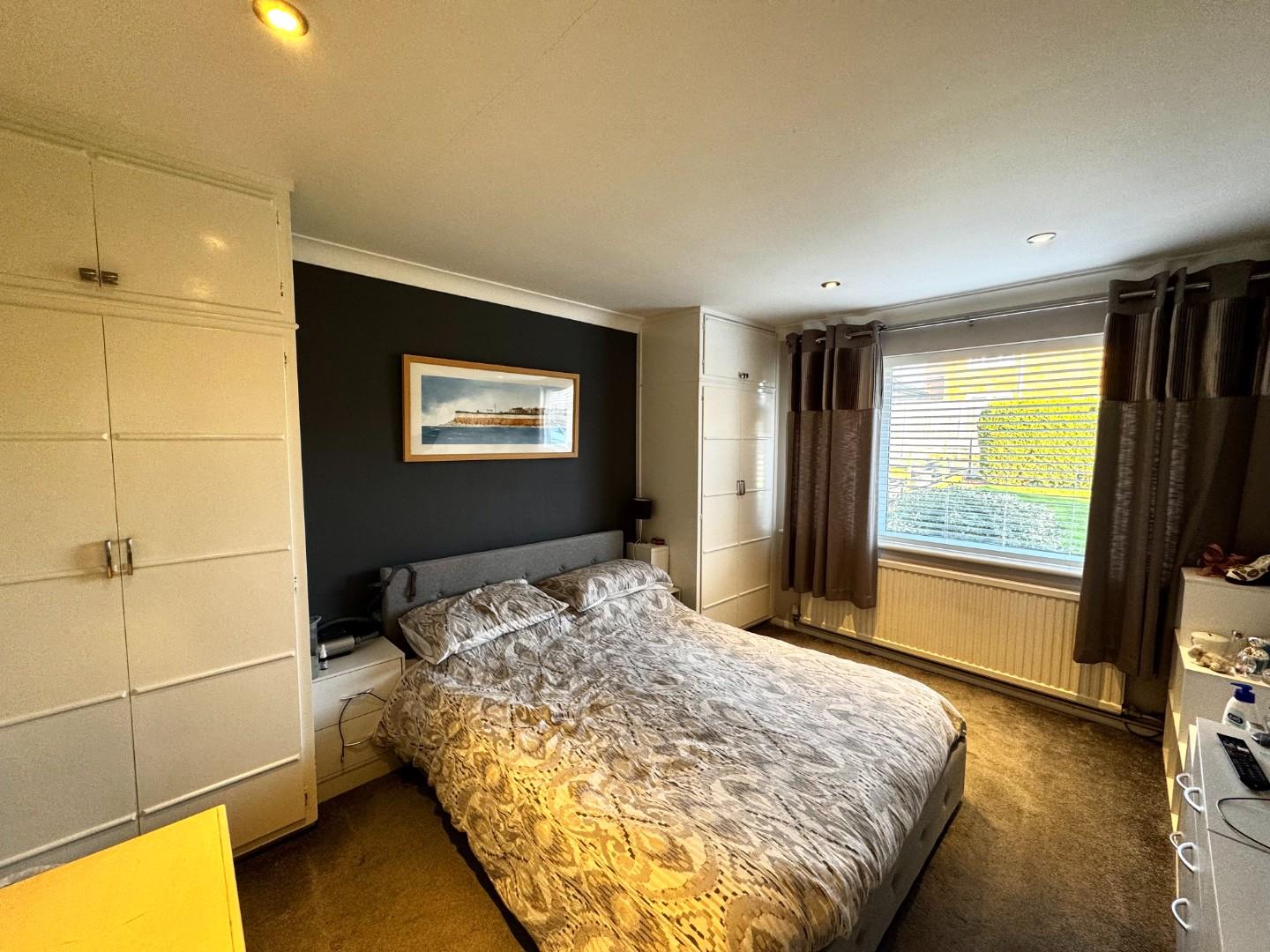 Barker Road, Earls Barton