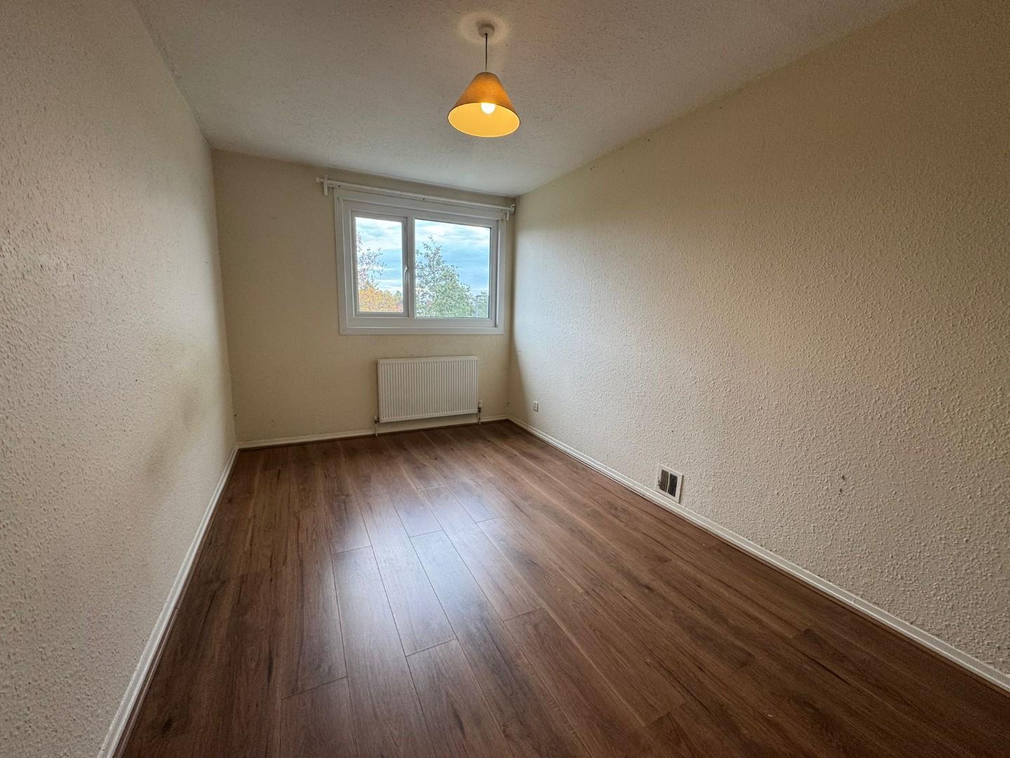 Drywell Court, Standens Barn