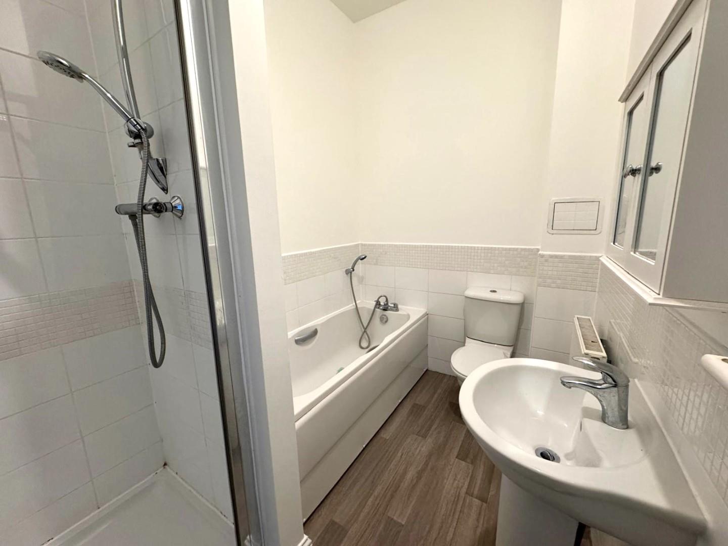 Mill Pond Drive, Upton