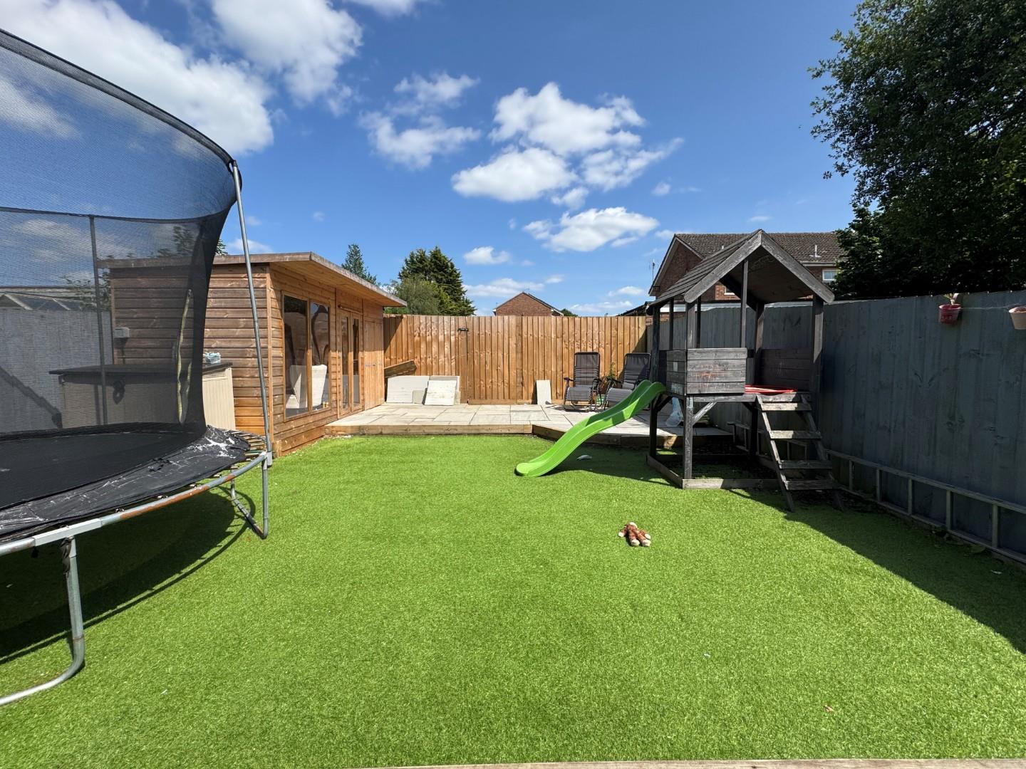 Broadlands, Brixworth