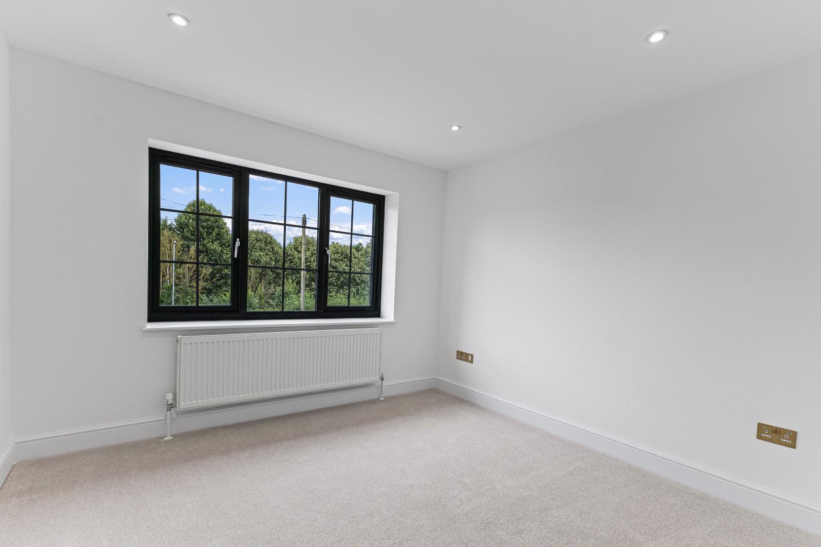 Thorpeville, Moulton